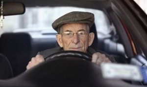 gps tracker for elderly drivers